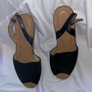 Franco Sarto “Velvet” Leather Slingback Sandals Black size 10